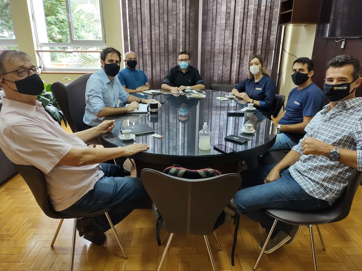 PREFEITO CORSO RECEBE VISITA DO EX-PREFEITO VICINI E DE EMPRESÁRIOS DE SANTA ROSA